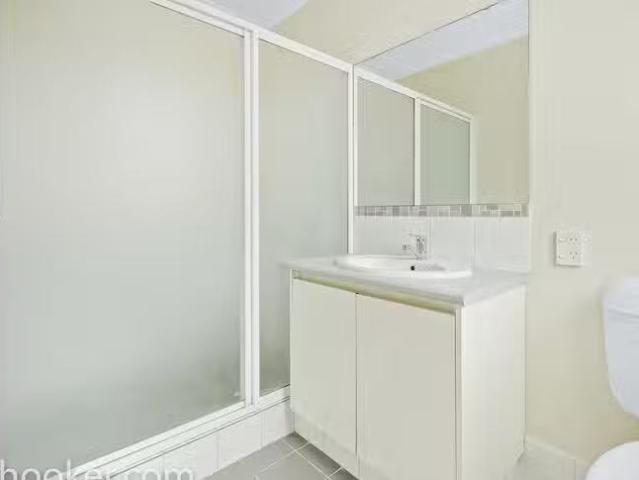 Apartment for rent in Queens Park, Western Australia