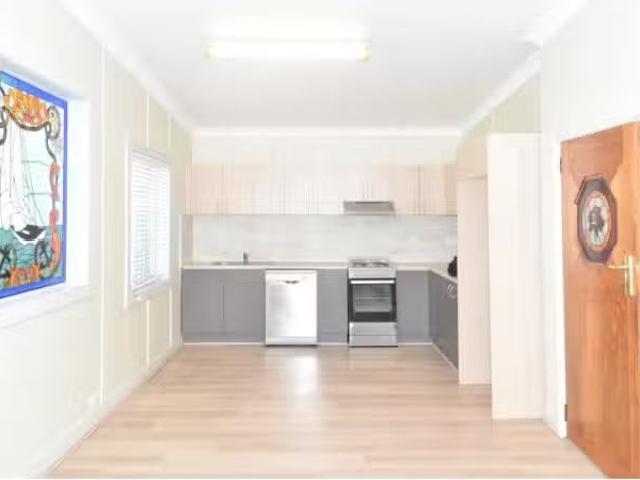 House for rent in Wollongong West, New South Wales