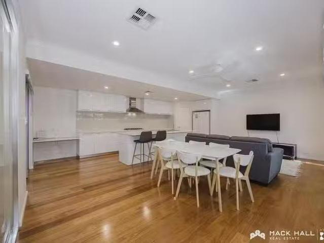 House for rent in Carlisle, Western Australia