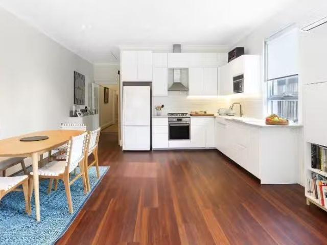 Condo for rent in Sydney, New South Wales