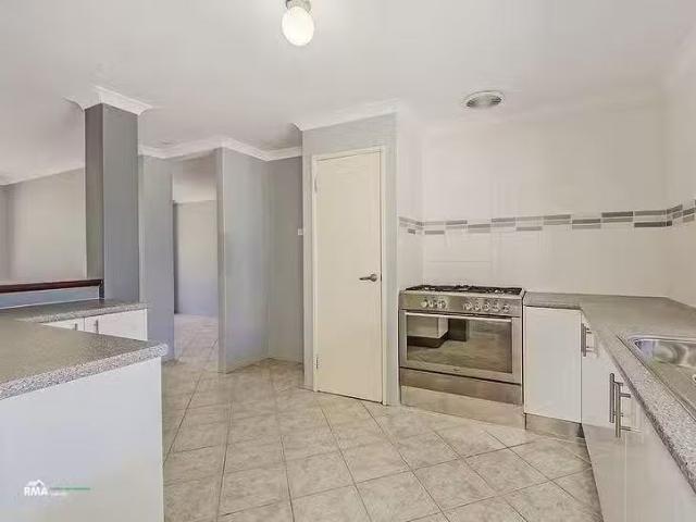 House for rent in Leda, Western Australia