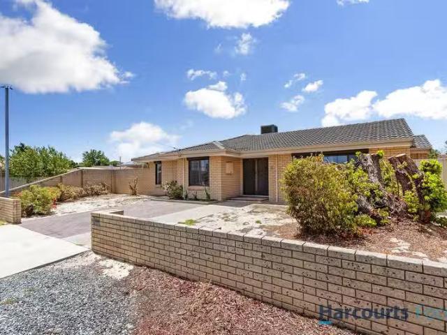 House for rent in Seville Grove, Western Australia