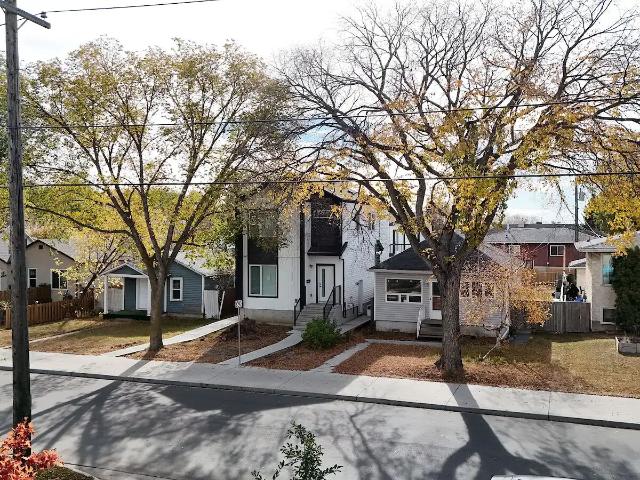 Apartment for rent in Wedgewood, Alberta