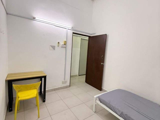 Room for rent in Bandar Puteri 8, Majlis Bandaraya Subang Jaya