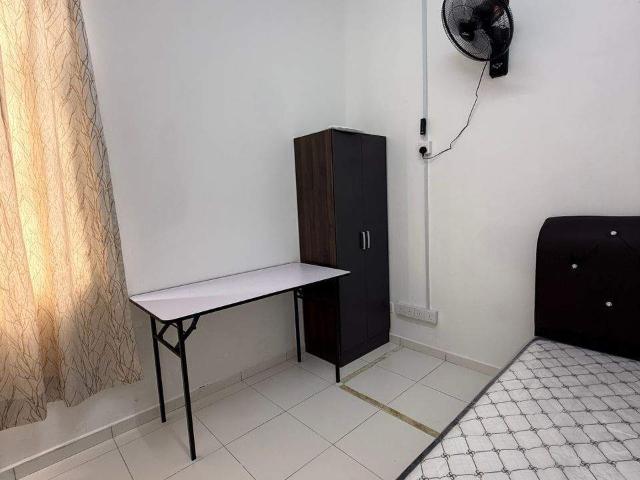 Room for rent in Mukim 13, Georgetown