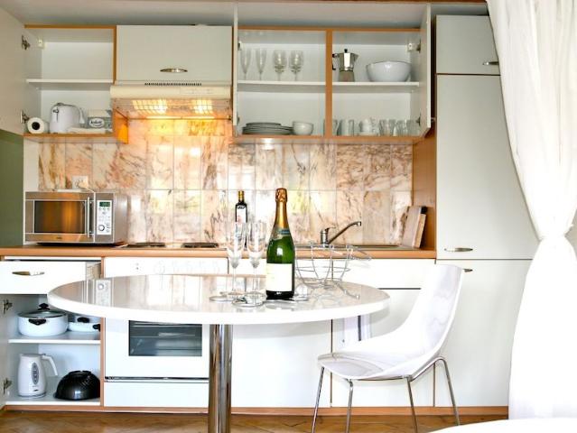 Apartment mieten in Einigen, Zürich