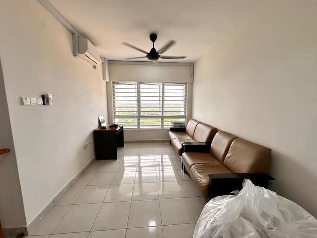 Apartment for rent in Tanjong Sepat, Selangor