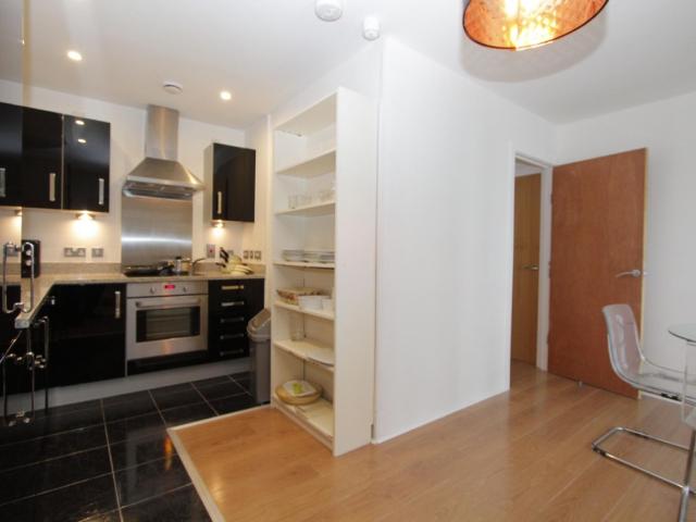 Room for rent in Greenwich Peninsula, Greater London
