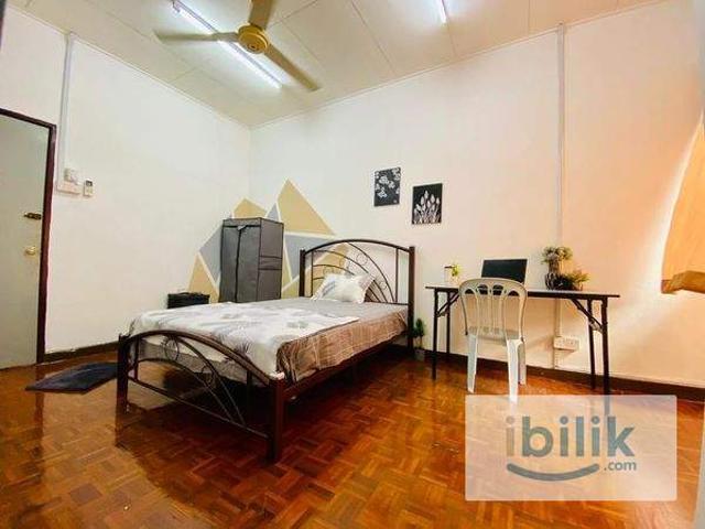 Room for rent in Petaling, Damansara Damai