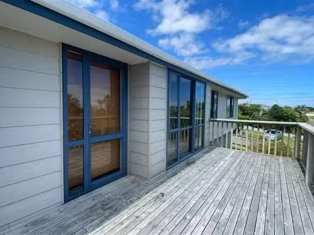 House for rent in Baylys Beach, Northland
