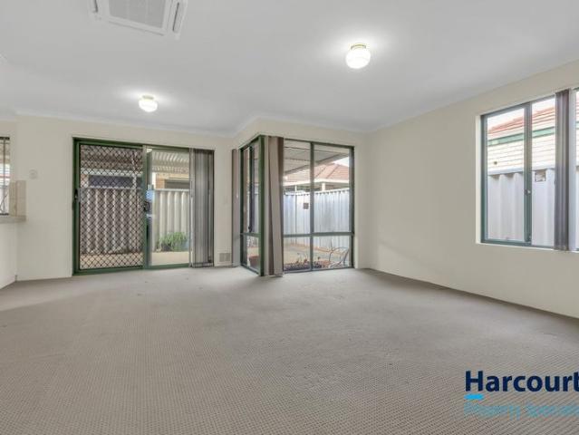 Apartment for rent in Waikiki, Western Australia