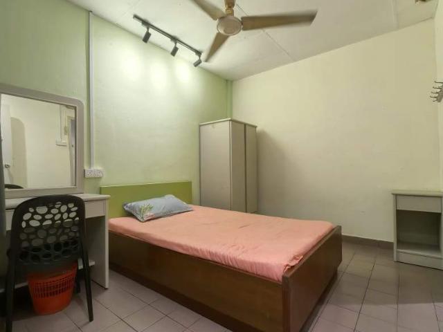 Room for rent in Country Heights Damansara, Kuala Lumpur