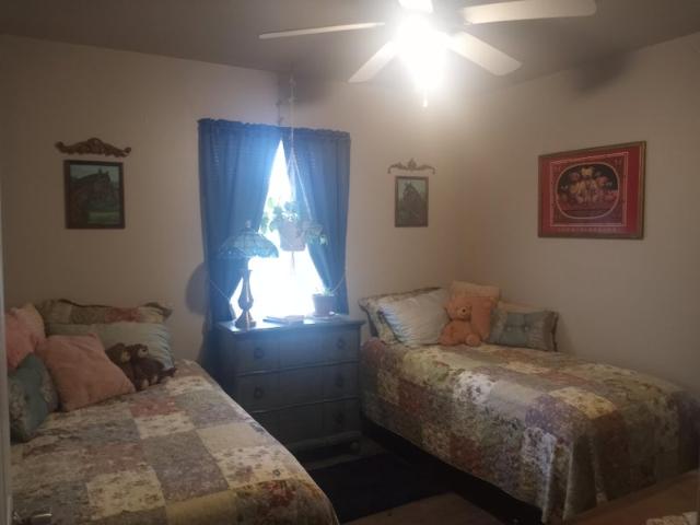 Room for rent in Universal City, Texas