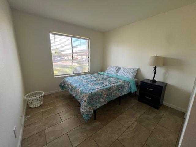 Room for rent in Palm Desert, California