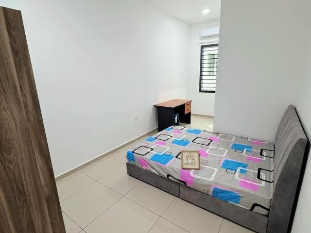 Room for rent in Sendayan Village, Negeri Sembilan