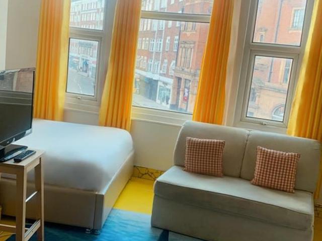 Studio for rent in Hurlingham, Greater London