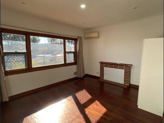 House for rent in Queens Park, Western Australia