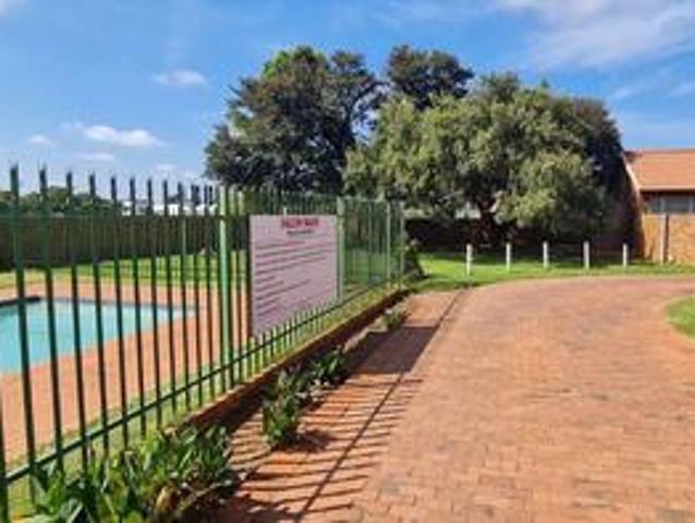 Townhouse for sale in Ekurhuleni, Gauteng