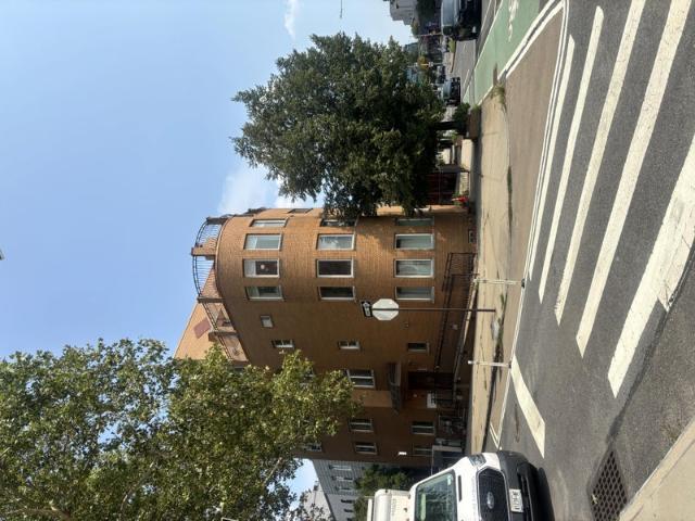 Room for rent in Arverne, New York