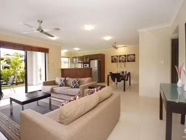 Apartment for rent in Mooroobool, Queensland