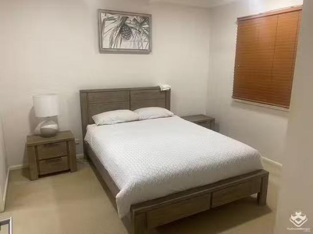 Apartment for rent in North Ward, Queensland