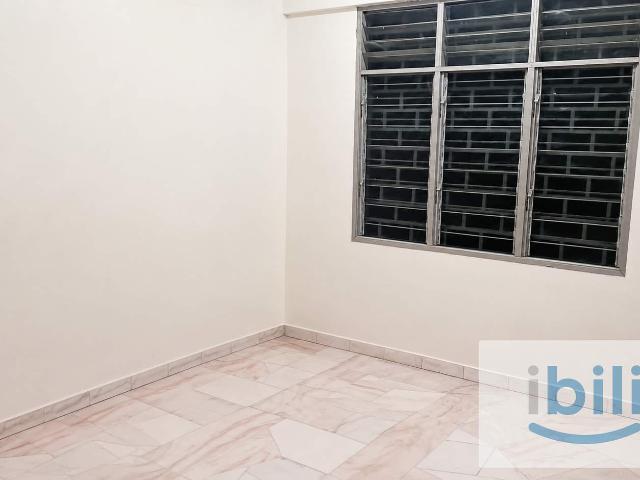 Room for rent in Country Heights Damansara, Kuala Lumpur