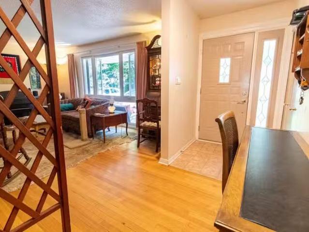 Condo for rent in Mulhurst Bay, Ontario