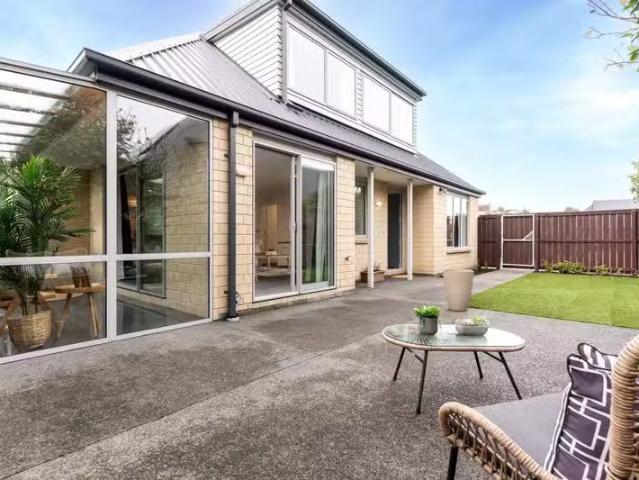 House for rent in Chaslands, Canterbury