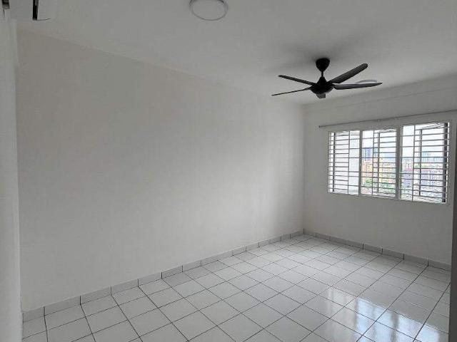 Room for rent in Country Heights Damansara, Kuala Lumpur