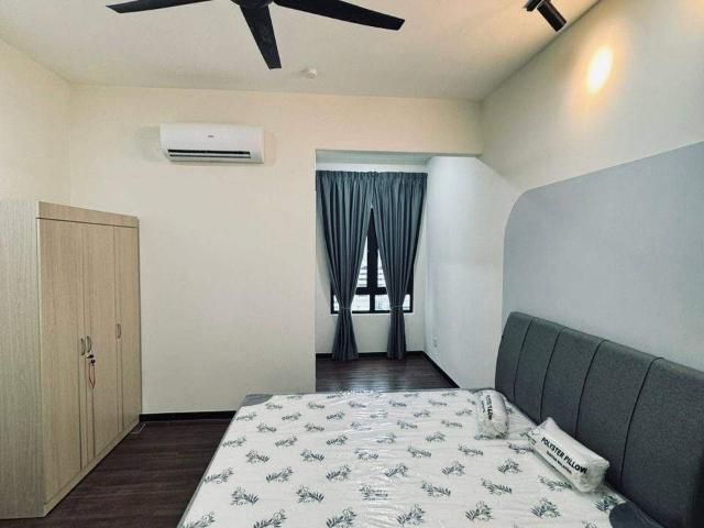 Room for rent in Petaling, Alam Impian