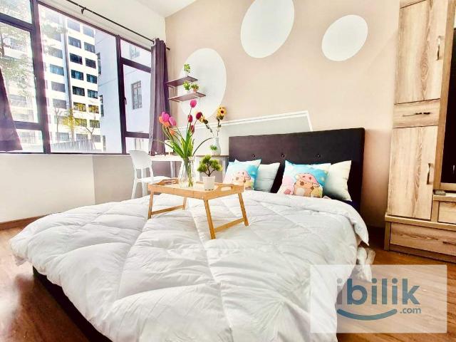 Room for rent in Petaling, Alam Impian