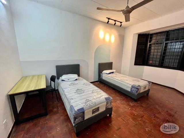 Room for rent in Wellesley, Penang