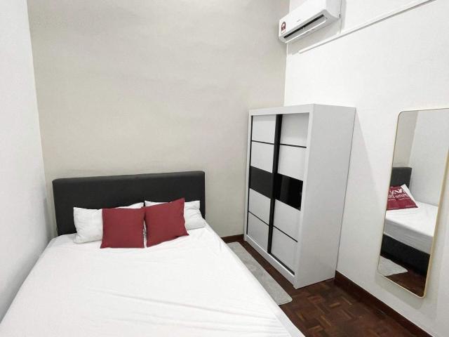 Room for rent in Petaling, Damansara Damai
