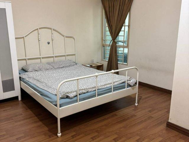 Room for rent in Petaling, Damansara Damai