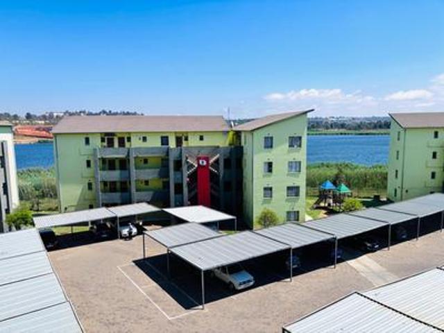 Apartment for sale in Nooitgedacht, Gauteng