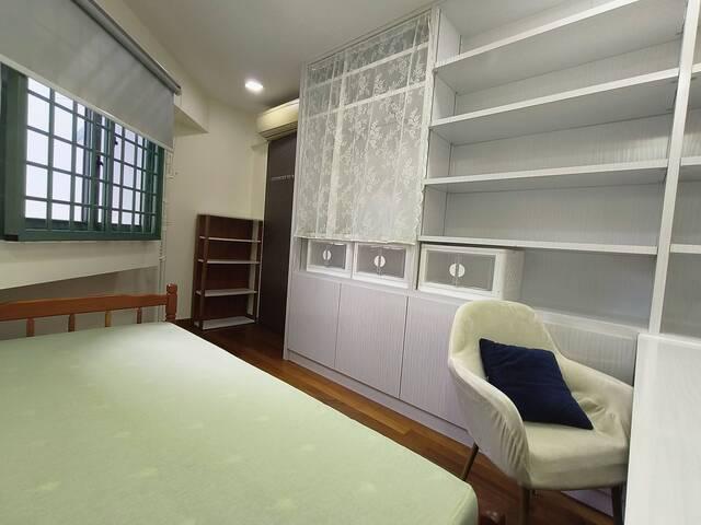 Room for rent