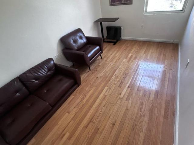 Room for rent in The Bronx, Arverne