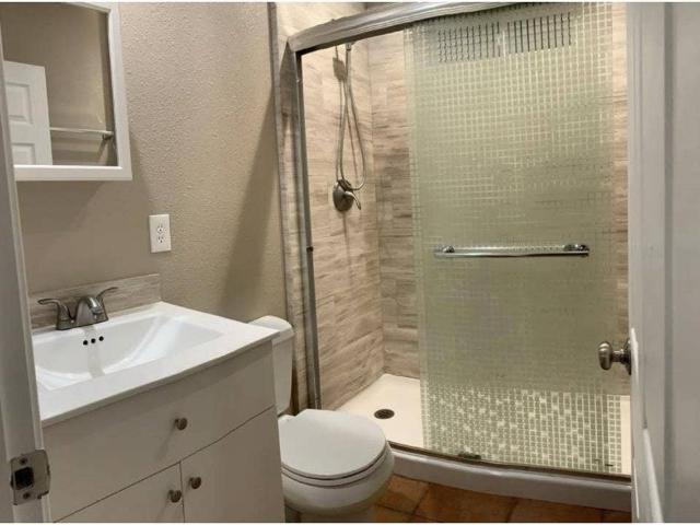 Room for rent in California