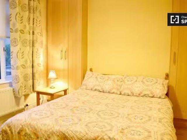 House to rent in Bluebell, North Tipperary