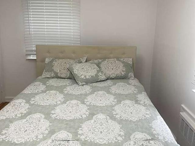 Room for rent in Arverne, New York