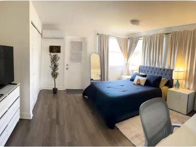 Room for rent in Pompano Beach, Florida