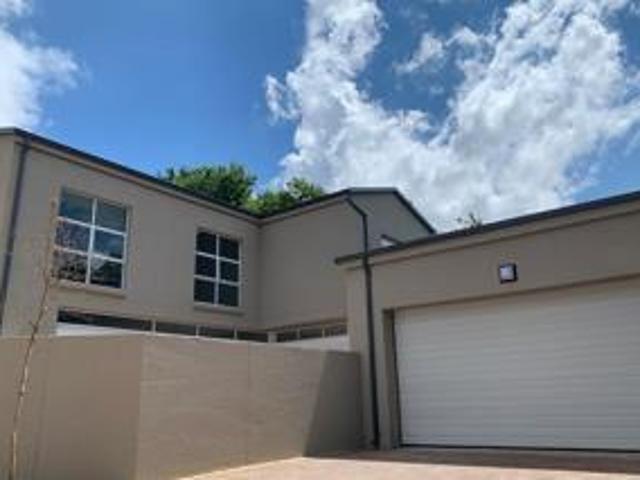 House for rent in Waterkloof, Gauteng