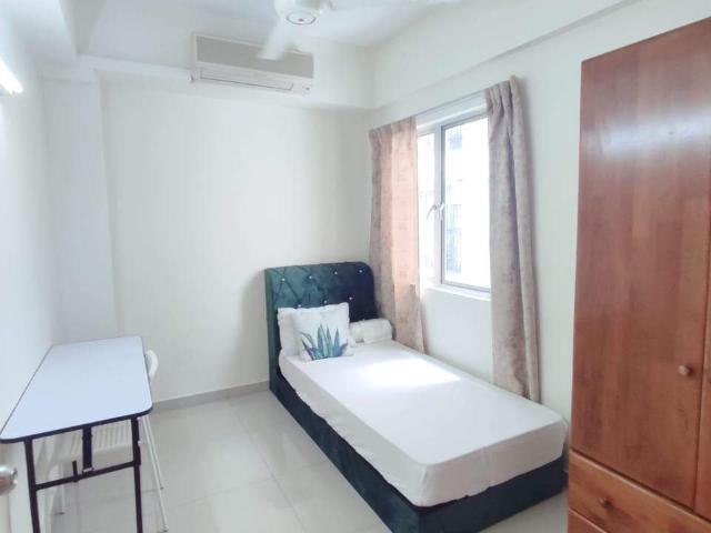 Room for rent in SS 2, Petaling Jaya