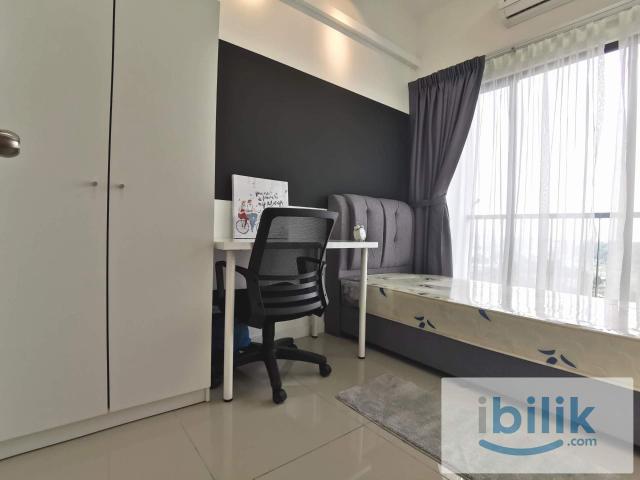 Room for rent in Petaling, Alam Impian