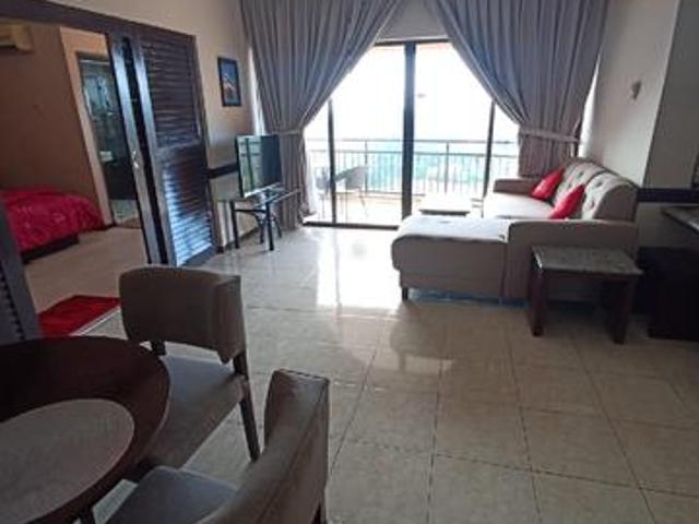 Condominium for rent in Malaka