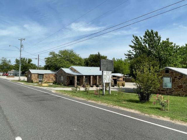 Room for rent in Bowie, Texas