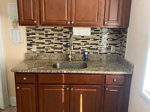 Room for rent in Saddle Brook, Bergen County