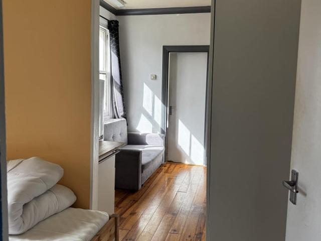 Studio for rent in Kemptown, Brighton & Hove