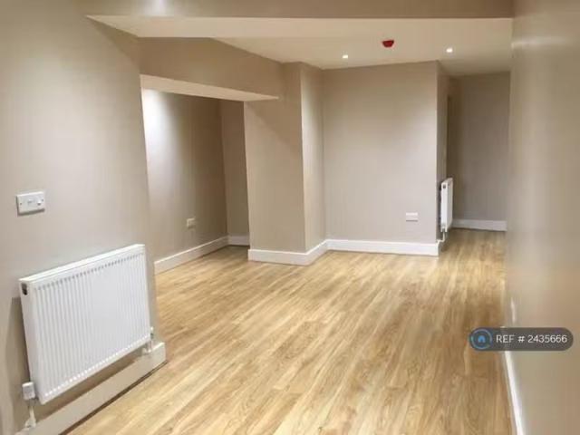House for rent in Hotwells, Feckenham