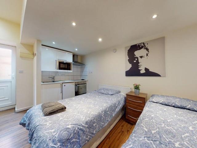 Studio for rent in Greater London